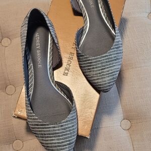 Audrey Brooke Striped Gray Women's Flats
